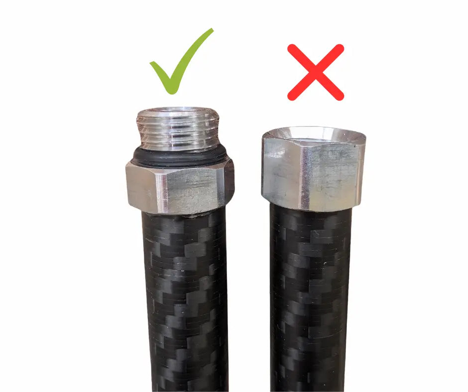 <strong>Why doesn't my carbon fibre pole screw on properly? </strong>